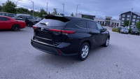 All Wheel Drive. Cloth Interior. Touchscreen. Bluetooth. Rear View Backup Camera. Push Button Start.... (image 8)