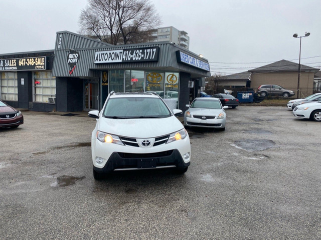 2015 Toyota RAV4 AWD 4dr Limited in Cars & Trucks in City of Toronto - Image 2