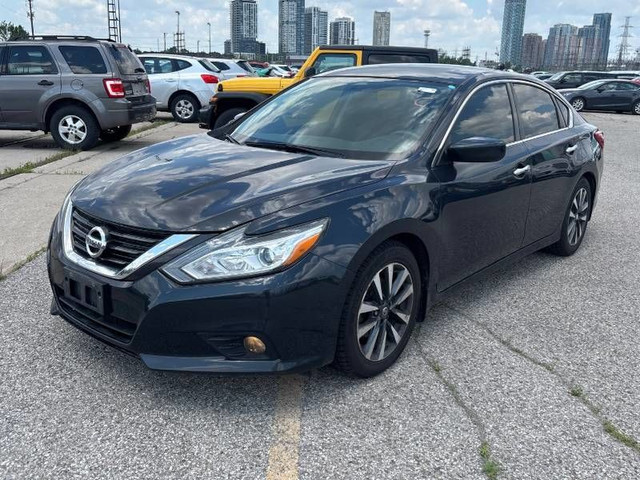 2017 NISSAN ALTIMA SV | CLEAN CARFAX | GORGEOUS in Cars & Trucks in Barrie