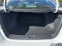 This 2019 Nissan Sentra boasts impressive fuel efficiency and reliable performance, making it perfec... (image 8)