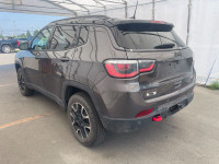 À voir! / Come see it! TRÈS BIEN ÉQUIPÉ / VERY WELL EQUIPPED. Version Trailhawk Elite 4x4, Toit pano... (image 7)