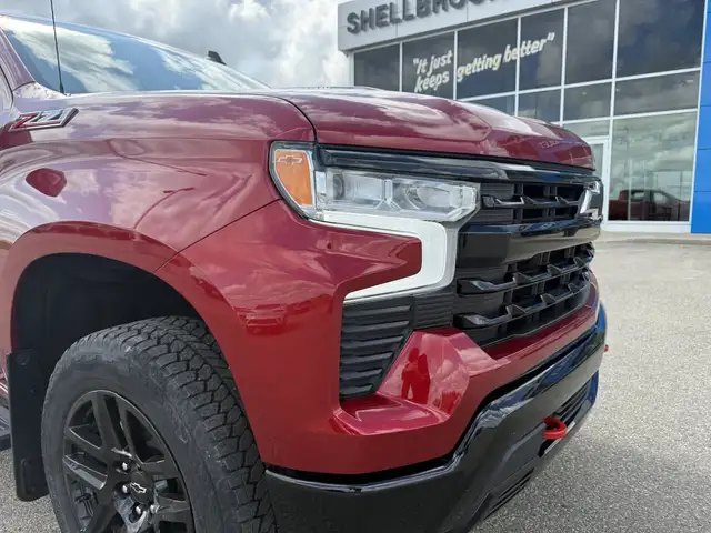 2025 Chevrolet Silverado 1500 Lt Trail Boss dans Autos et camions dans Prince Albert - Image 6