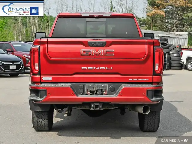 2021 GMC Sierra 2500HD Denali in Cars & Trucks in Brockville - Image 6