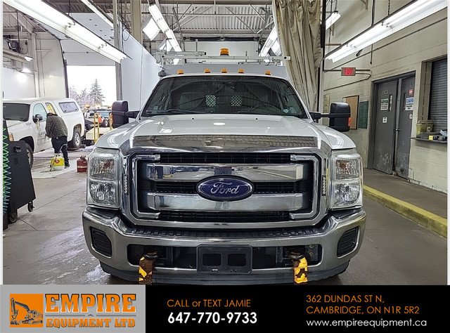 2013 FORD F-350 XLT DRW SERVICE TRUCK in Cars & Trucks in Cambridge - Image 2