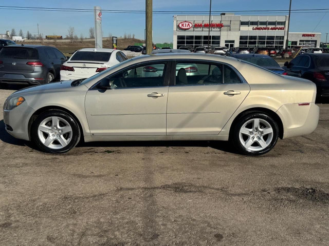 2010 Chevrolet Malibu LS, AUTO, ONLY 66KMS, LOW KMS, 4 CYL, CERT in Cars & Trucks in London - Image 2