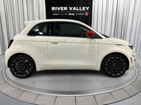NAVIGATION, ALLOY WHEELS, SPOILER, SPORT STEERING WHEEL, AUTOMATIC TEMPERATURE CONTROL, POWER DOOR M... (image 7)