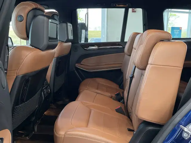 2019 Mercedes-Benz GLS550 4MATIC SUV (Heated Seats/Leather,Backu dans Autos et camions dans Calgary - Image 32