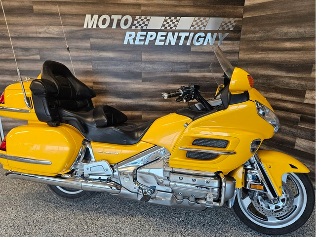  2001 Honda GL1800 Goldwing in Touring in Laval / North Shore