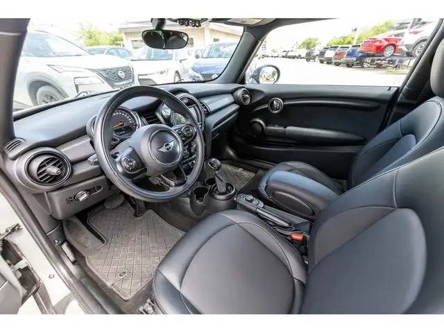 2018 MINI Cooper Hardtop COOPER | HEATED SEATS | SUNROOF | CLEAN in Cars & Trucks in Winnipeg - Image 18