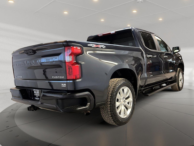 2023 Chevrolet Silverado 1500 CUSTOM CREW CAB 4X4 in Cars & Trucks in Laval / North Shore - Image 4