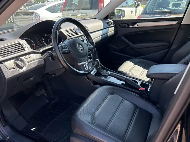 2015 Volkswagen Passat Comfortline in Cars & Trucks in Calgary - Image 10