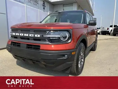 CLEAN CARFAX ONE OWNER, Heated Front Seats, Back up Camera, NAVIGATION, Leather Wrapped Steering Whe...
