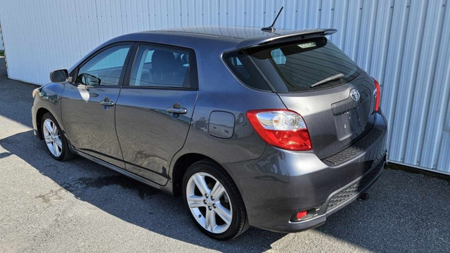 2011 Toyota Matrix TOIT OUVRANT - FINANCEMENT MAISON in Cars & Trucks in Longueuil / South Shore - Image 4