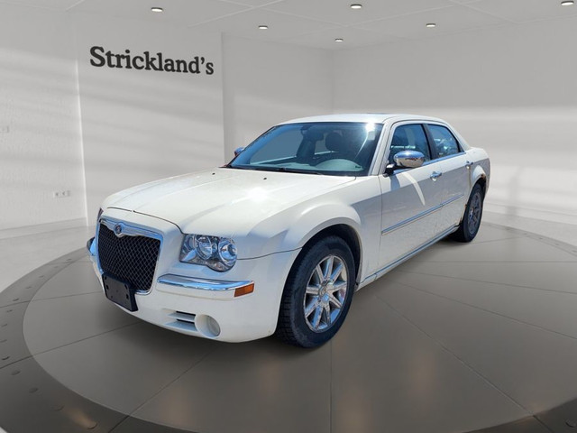 2010 CHRYSLER 300 LIMITED SEDAN in Cars & Trucks in Stratford - Image 2