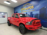 RAM 1500 2022 CLASSIC EXPRESS NIGHT EDITION V-8 5.7 LITRES HÉMI CREW-CAB BOITE 5.7 PIEDS 4X4 / PNEUS... (image 2)