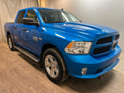  2022 Ram 1500 Classic EXPRESS CREW CAB | HEATED SEATS | 1 OWNER