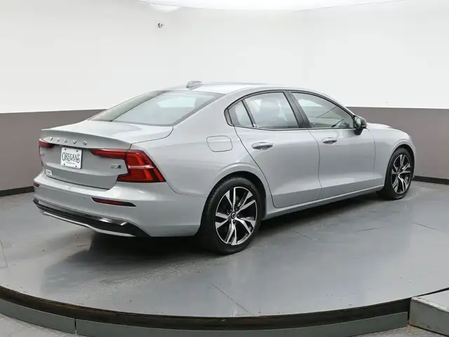 2024 Volvo S60 B5 B5 CORE SUNROOF, NAVIGATION, HEATED POWER SEAT in Cars & Trucks in City of Halifax - Image 31