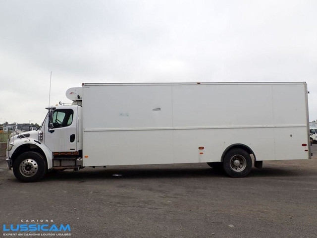 2008 Freightliner M2106 in Heavy Trucks in Longueuil / South Shore - Image 4