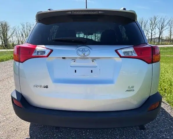 2014 Toyota RAV4 LE AWD *UPGRADE PACKAGE - WARRANTY INCL* in Cars & Trucks in Winnipeg - Image 5