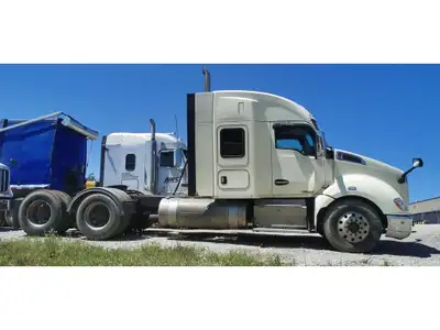 784,312km's, Paccaar MX13, 500hp. engine, wet line, 18spd., axles 14,500/46,000lb., double diff lock...