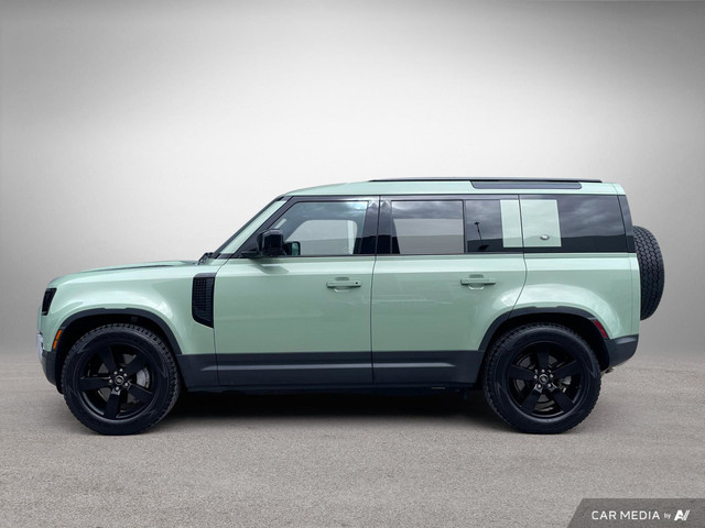 2023 Land Rover Defender 110 P400 75th Anniversary (2) in Cars & Trucks in Oshawa / Durham Region - Image 3