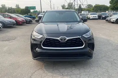 Anti-Lock Brakes;Driver Air Bag;Fog Lights;Passenger Air Bag;Side Air Bag;Traction Control;Heated Mi...