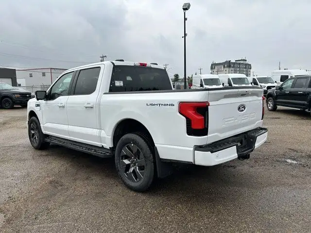 2025 Ford F-150 Lightning Flash | 312A | 4X4 | SuperCrew 145 in Cars & Trucks in Edmonton - Image 23