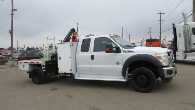2015 Ford F-550 XLT EXTENDED CAB WITH HIAB 044 BOOM CRANE in Cars & Trucks in Edmonton - Image 4