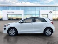 This Kia Rio 5-door boasts a Regular Unleaded I-4 1.6 L/98 engine powering this Variable transmissio... (image 1)
