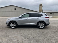 Compact Spare Tire Mounted Underbody,Tires: P235/55R19,Leatherette Seat Trim,Adaptive Cruise Control... (image 9)