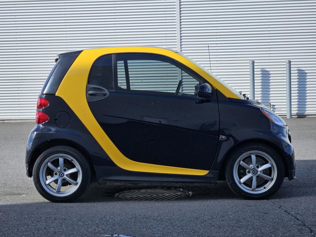 smart fortwo Coupé 2 portes Pure 2014 à vendre in Cars & Trucks in Victoriaville - Image 4