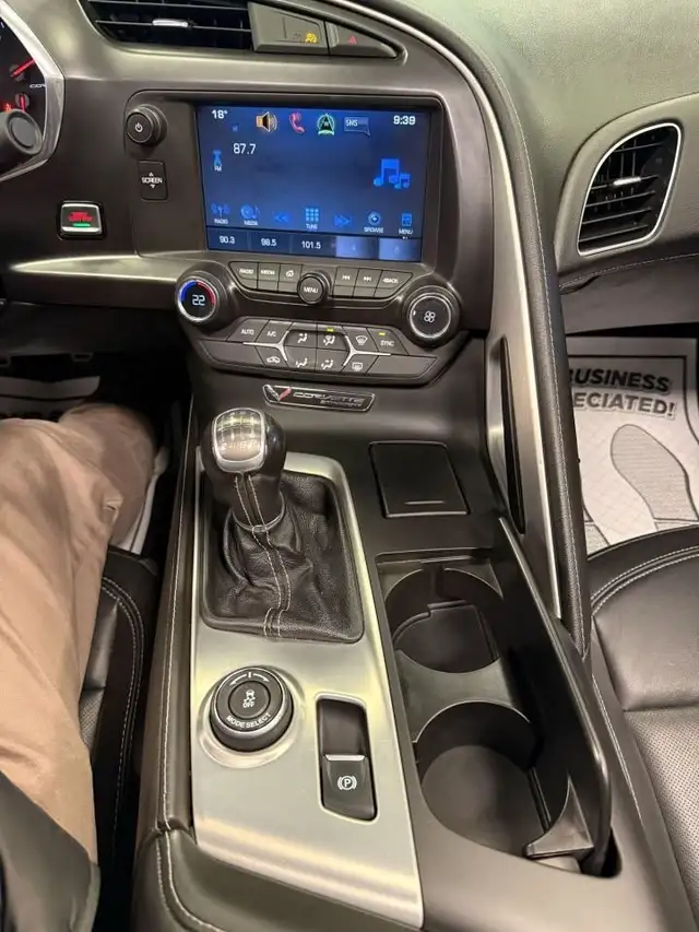 2019 Chevrolet Corvette Z51 STINGRAY 1LT | RARE 7spd MANUAL in Cars & Trucks in Calgary - Image 15