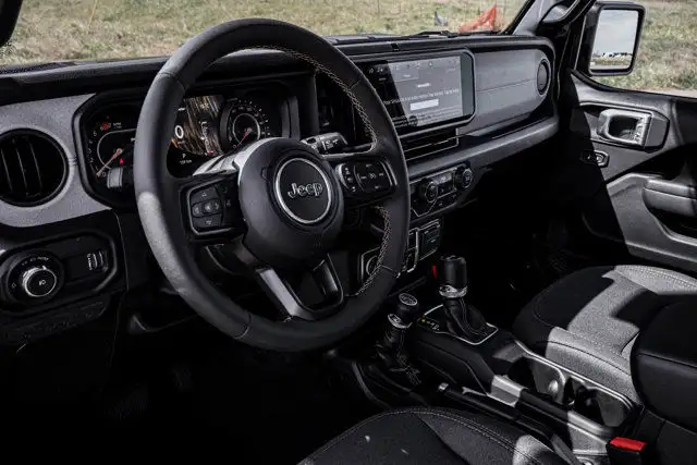 2024 Jeep Wrangler SPORT UNLIMITED 4X4 AUTOMATIC LOW LOW KMS in Cars & Trucks in Strathcona County - Image 10