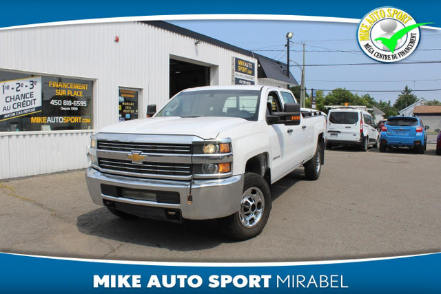 Chevrolet Silverado 2500HD Camion de travail cabine multiplace 4 in Cars & Trucks in Laval / North Shore
