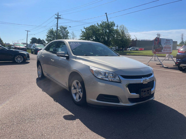 2015 Chevrolet Malibu LT - Sunroof - Remote Start in Cars & Trucks in Moncton - Image 3