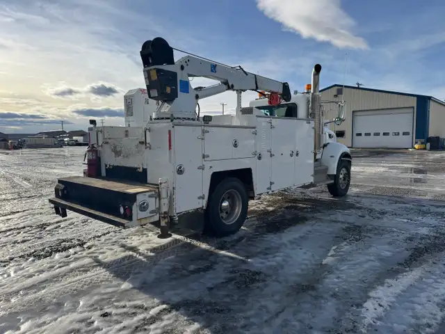 2013 Peterbilt Service Truck only 46,919 kms #9294 JP in Heavy Equipment in Edmonton - Image 7