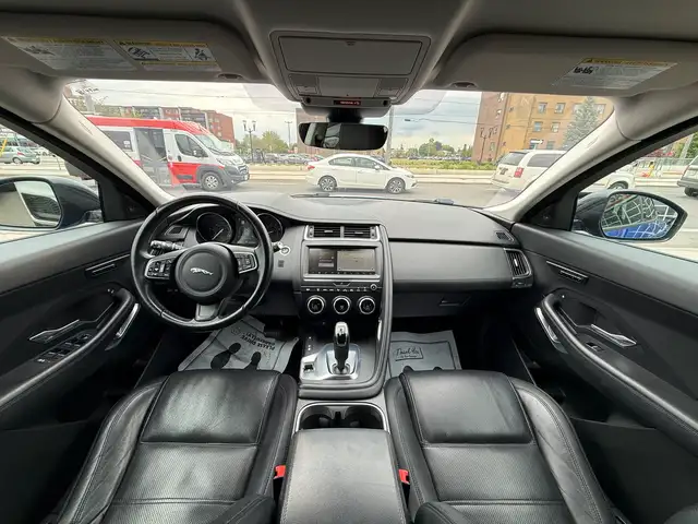 2018 Jaguar E-PACE S P250 | PREMIUM | LOADED | in Cars & Trucks in City of Toronto - Image 3