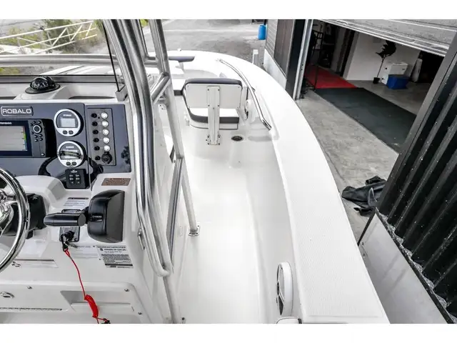 2020 Robalo R202 Explorer in Powerboats & Motorboats in Québec City - Image 21