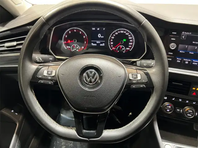 2021 Volkswagen Jetta in Cars & Trucks in Ottawa - Image 20