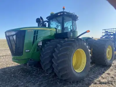 John Deere 13.5L 560HP, 18sp Ps w/ Diff Lock, Firestone 800/70R38 Duals, 2 1400lb & 2 450LB Rim Weig...