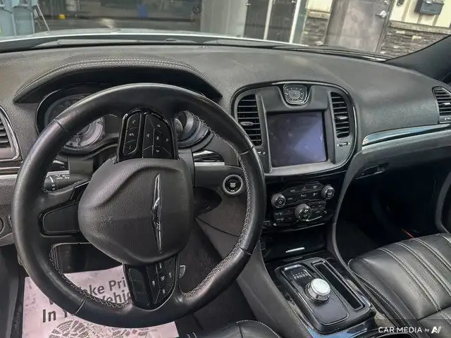 2022 Chrysler 300 S | Leather | Sunroof | Remote Start in Cars & Trucks in Saskatoon - Image 18