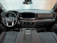 À voir! / Come see it! TRÈS BIEN ÉQUIPÉ / VERY WELL EQUIPPED. Version Elevation Crew 4x4, Groupe rem... (image 9)