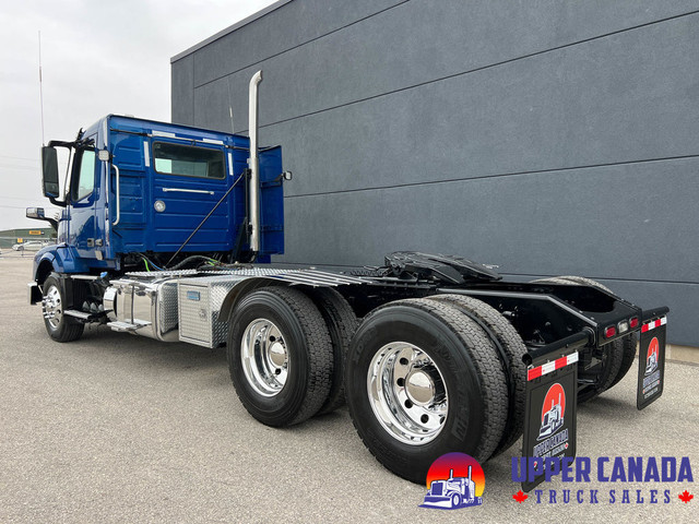 2017 Volvo VNL Day Cab in Heavy Trucks in Barrie - Image 2