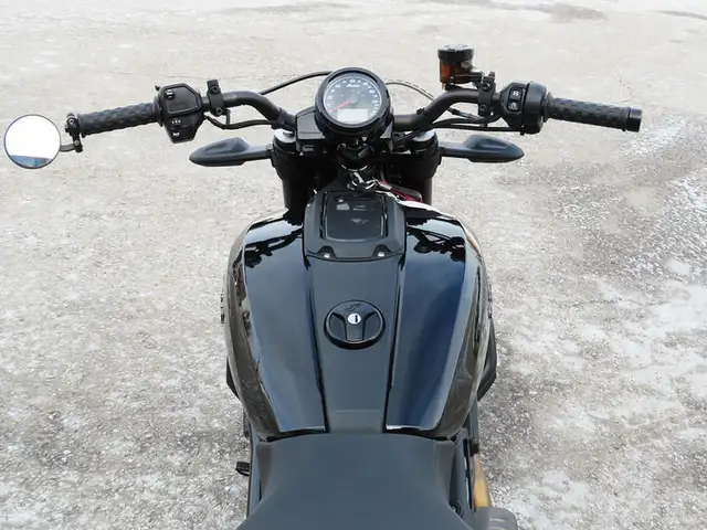2019 Indian Motorcycle FTR 1200 Thunder Black in Street, Cruisers & Choppers in Cambridge - Image 7