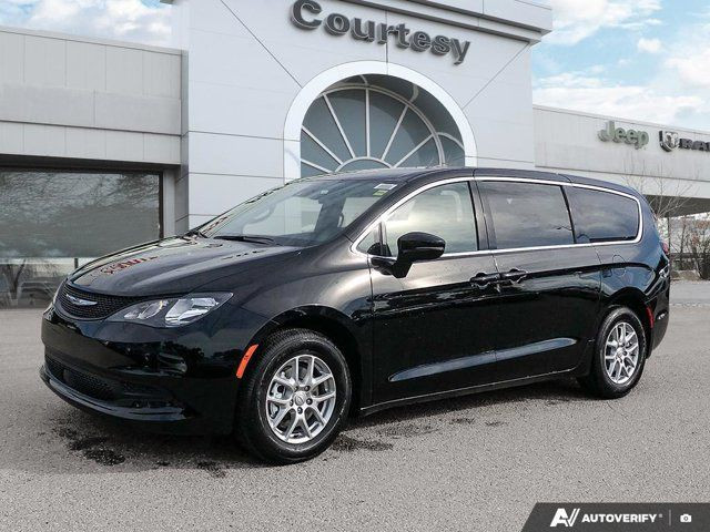 2025 Chrysler Grand Caravan SXT in Cars & Trucks in Calgary