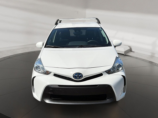 2018 Toyota Prius v Hatchback LIQUIDATION in Cars & Trucks in Longueuil / South Shore - Image 2