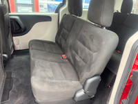 LOOKING FOR A FAMILY VAN THAT'S CLEAN AND ACCIDENT FREE. HERE IS ONE THAT LOOKS AND DRIVES GREAT AND... (image 8)