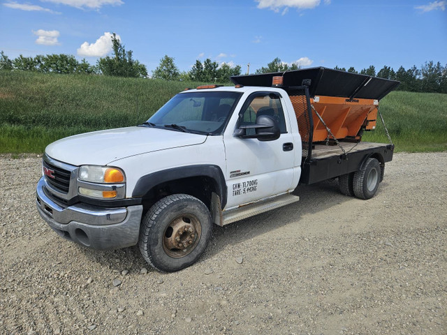 2004 GMC 3500 in Cars & Trucks in Edmonton