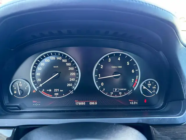 2009 BMW 7-Series 750Li in Cars & Trucks in Calgary - Image 11