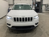 // VUS BLANC, 4X4, INTÉRIEUR NOIR, 83 380 KM, CHEZ AUTOSTUDIO 72 À MIRABEL //Le Jeep Cherokee 2019 v... (image 5)